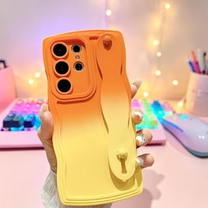 Gradient Wavy Samsung Galaxy Case S20 S21 S22 S23 S24 S25 S26 Ultra Plus, Wrist Strap Phone Case, Soft Silicone Protective Cover