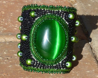 Lime Spider-Elegant Elements Cuff Collection (FREE MATCHING EARRINGS)