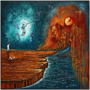 Può includere: Un dipinto a olio che raffigura un paesaggio surreale diviso tra un lato blu freddo con figure fluttuanti e un lato arancione caldo con un sole splendente, una scogliera rocciosa e un fiume. Una piccola figura si trova sulla terra bruna.