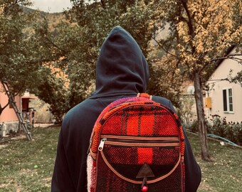 Handcrafted Turkish Kilim Wool Backpack/Rucksack Handmade Kilim Boho Backpack, Ethnic Wool Rucksack, Floral  main image 2