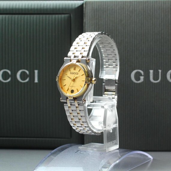 Vintage GUCCI 9000L Gold Dial 25mm Date Quartz Women display picture 2