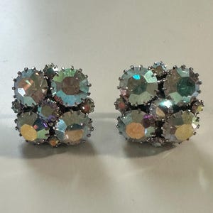 Vintage weiss Aurora Borealis kristallen clipoorbellen