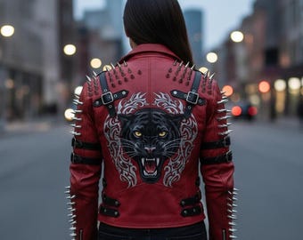 Handgefertigte rote Ledernietenkunst und bedruckte Jacke | Damen Biker Style Mantel