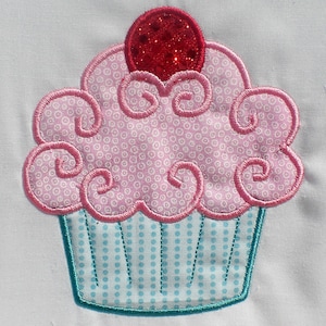 Fancy Cupcake Embroidery Design Machine Applique 画像 1