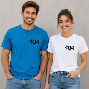 404 System Offline Shirt | Programmer Gift | Geek T-Shirt | Coding Shirt | Developer Tee | IT Nerd Gift Klassisches Unisex T-Shirt