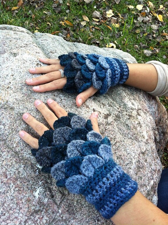 Croc fingerless hotsell gloves