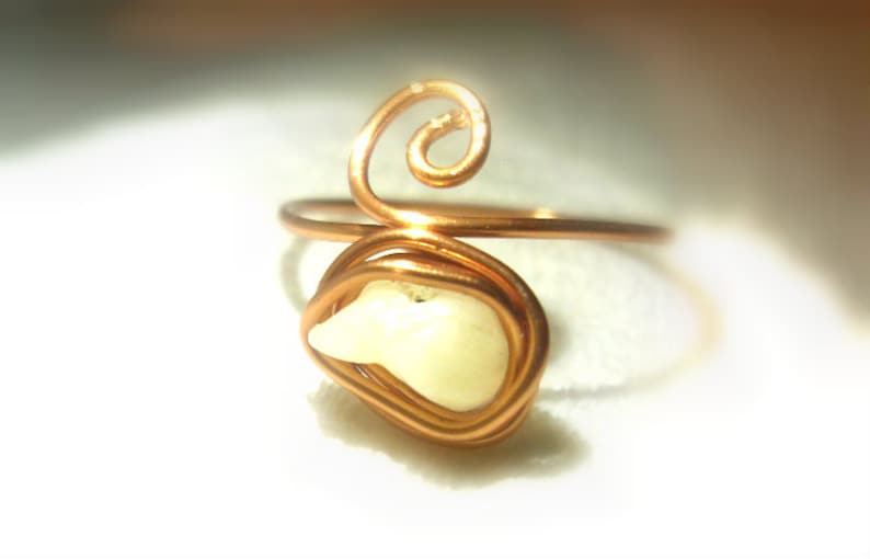 Aragonite Toe RingFocusPositive VibesAdjustableCopper