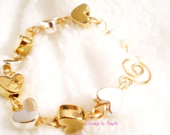 Gold and Silver Heart Bracelet/ Valentine's Day Gift/ Gifts Under 25/ Heart Jewelry/ Mixed Metal Jewelry