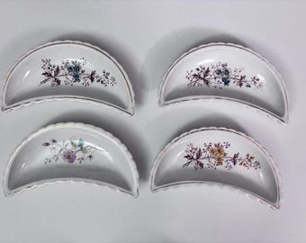 Bone Dishes Set - Antique Crescent Dishes