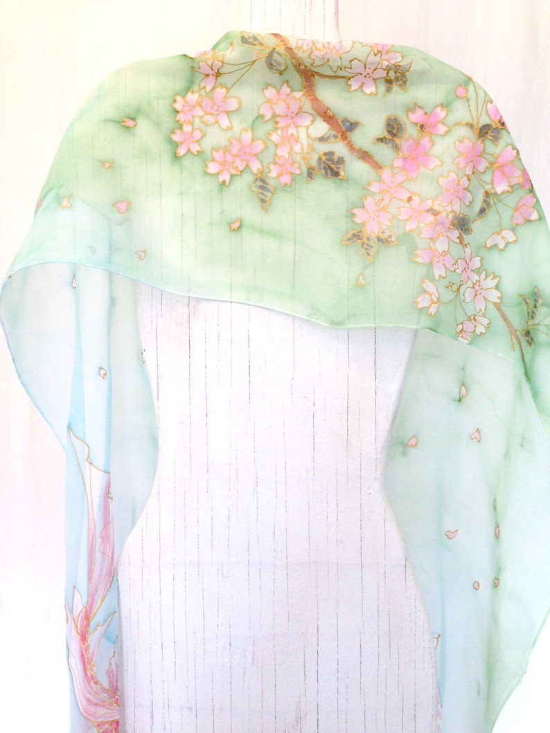 LONG SCARF PLAYING KOI