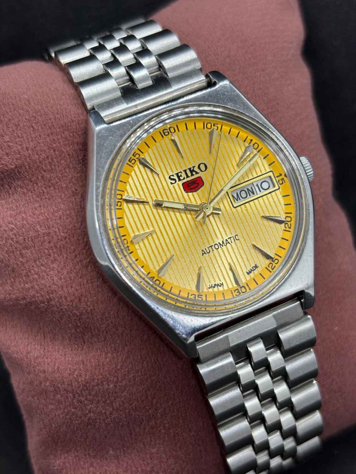 Vintage Seiko 5 Automatic Men’s Wrist Watch | Refurbished Day-Date Mechanical Timepiece, foto 3 di 5