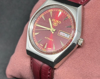 Vintage Seiko 5 Automatic Men’s Wrist Watch | Refurbished Day-Date Mechanical Timepiece