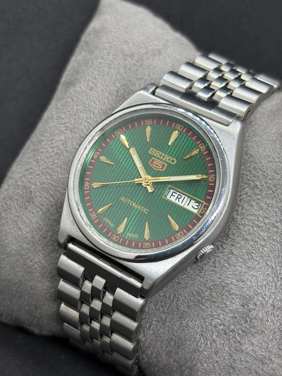 Vintage Seiko 5 Automatic Men’s Wrist Watch | Refurbished Day-Date Mechanical Timepiece