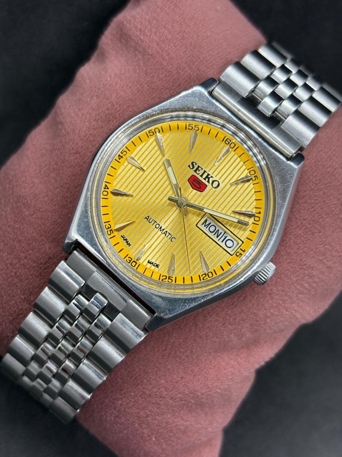Vintage Seiko 5 Automatic Men’s Wrist Watch | Refurbished Day-Date Mechanical Timepiece, foto 4 di 5