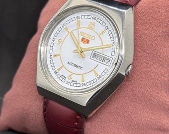 Vintage Seiko 5 Automatic Men’s Wrist Watch | Refurbished Day-Date Mechanical Timepiece