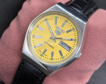 Vintage Seiko 5 Automatic Men’s Wrist Watch | Refurbished Day-Date Mechanical Timepiece