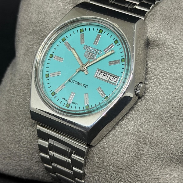 Reloj de pulsera automático Seiko 5 vintage para hombre / Reloj mecánico con fecha y día restaurado