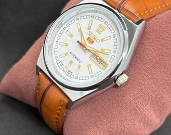 Vintage Seiko 5 Automatic Men’s Wrist Watch | Refurbished Day-Date Mechanical Timepiece