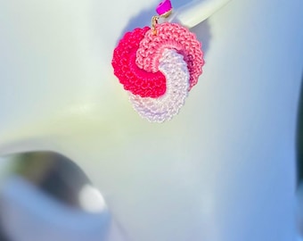 Pendientes de crochet coloridos – Joyería bohemia hecha a mano | Pendientes ligeros y llamativos | Pendientes de crochet | Regalo hecho a mano