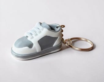 3D gedruckter Mini Sneaker Schlüsselanhänger – Streetwear Schuhanhänger, Hypebeast Accessoire