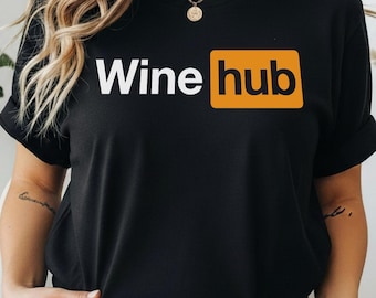 Camiseta paródia do WineHub™ | Camiseta com estampa do logo de vinho, noite de degustação em vinícola