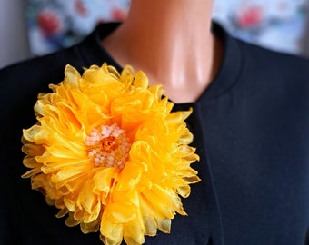 Fashion flower pin Oversized brooch Large flower brooch Elegant brooch for women Gift for her Yellow flower brooch Organza flower