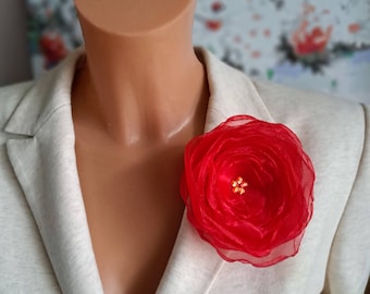 Broche de flor roja Broche floral para mujer Flor de organza Broche de flor de fiesta Flor linda Pin de flor de moda Pin de flor elegante