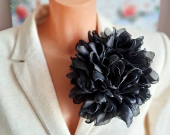 Broche noire grande fleur en organza Broche élégante pour femme Broche fleur festive Cadeau pour elle Broche fleur surdimensionnée Grande fleur