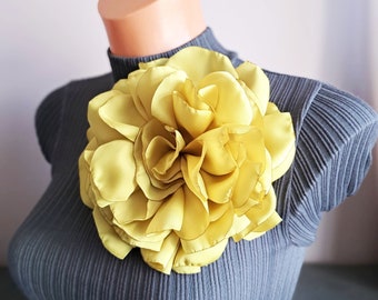 Lime Blume Brosche Geschenk für Frauen Seidenblume Pin Große Brosche Party Blume Pin Elegante Blumen-Pin Wochenend-Brosche Runde Brosche