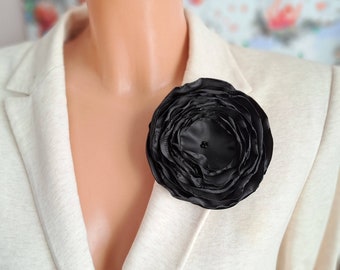 Black flower brooch Elegant flower pin Floral broach for woman Gift for her Party flower brooch Cute flower Fashion flower pin