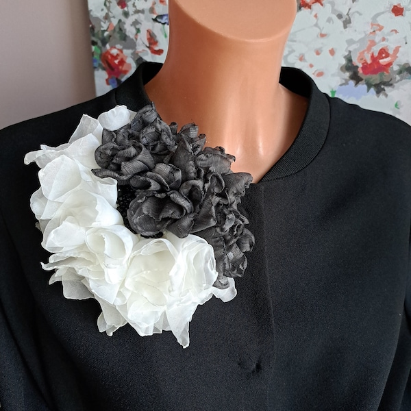 Large flower brooch Elegant brooch Dark gray white fabric brooch Original flower brooch Oversized brooch Rosette flower Gift for women