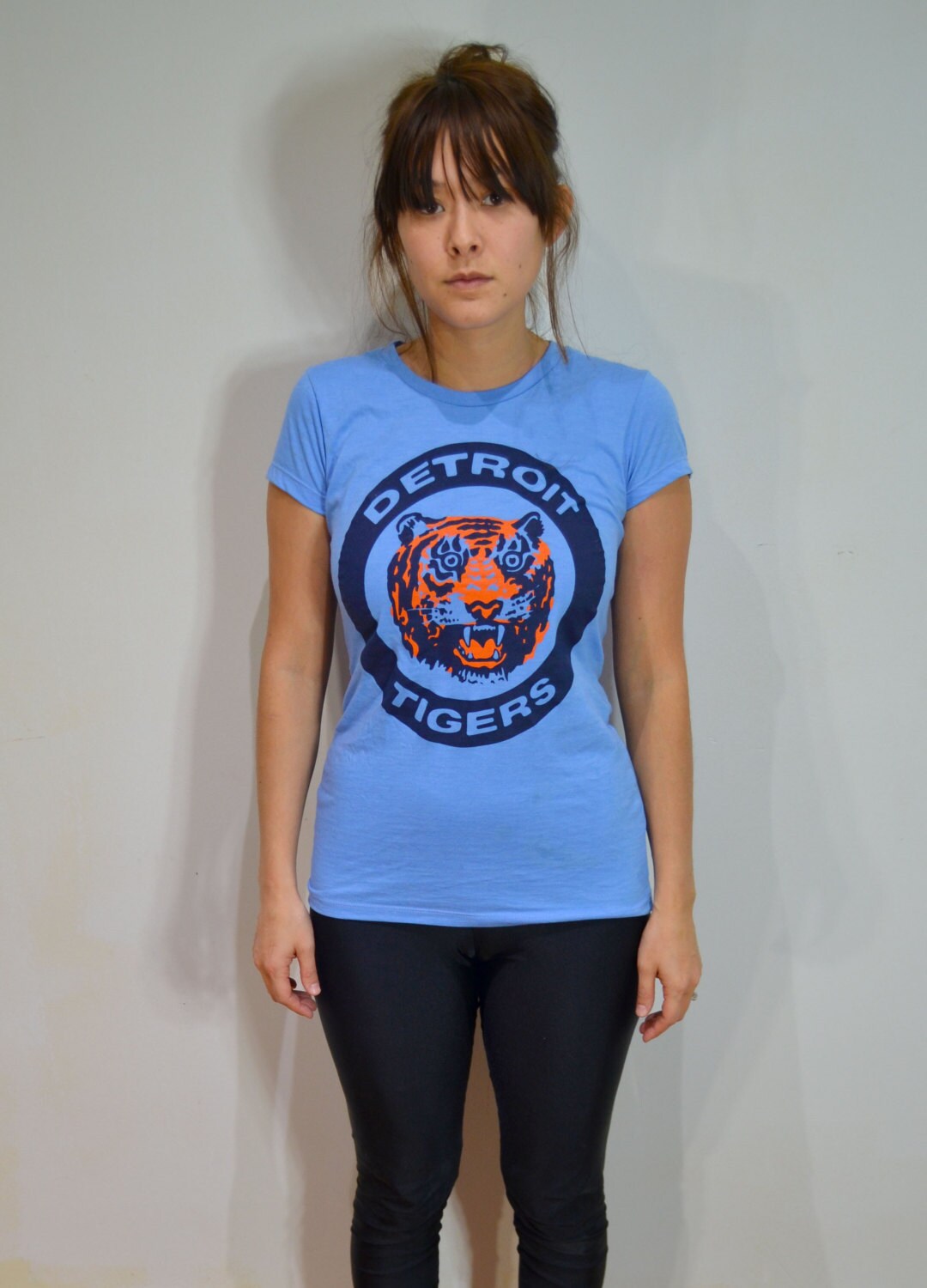 detroit tigers female shirts
