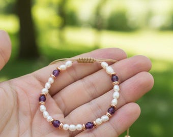 Pulsera ajustable de amatista y perla - Joyería artesanal bohemia con piedras preciosas