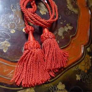 tiebaks curtains and 2 tassles vintage