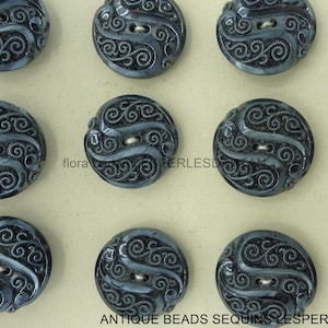 12 anciens boutons de verre 2.2 cm
