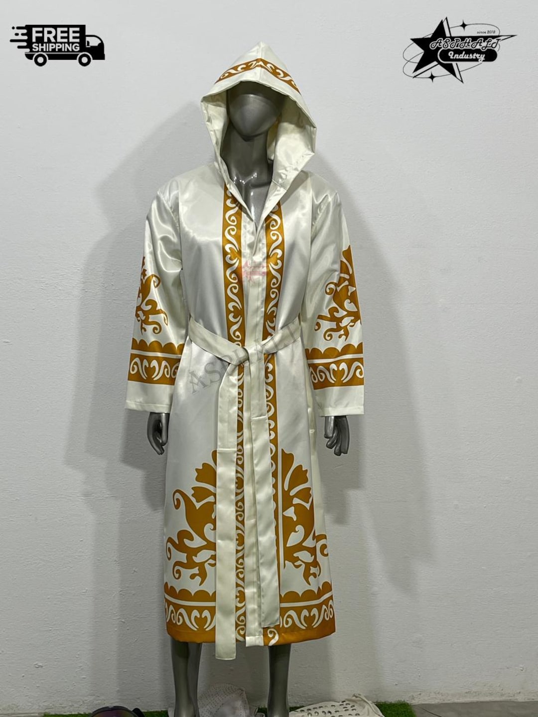 Golden Boxing Robe White Gold Boxing Robe Hooded Ring Walk Fighter Entrance Wear - Etsy