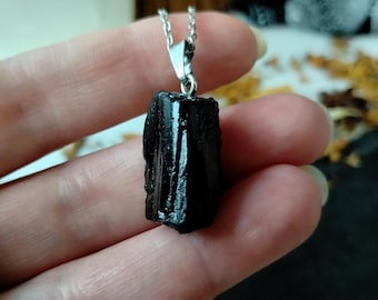 Raw Black Tourmaline Necklace, Protective Energy Shield, Grounding Stone Jewellery, Pretty Witchy