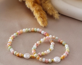 Little Sunshine Duo – Mutter Tochter Armband Matching Set mit 18K vergoldeten Details und Pastell Perlen, Handmade Beaded Bracelet