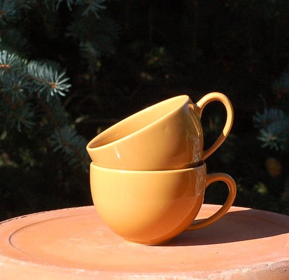 POTTERY BARN Sausalito AMBER Yellow Gold COFFEE CUP EXCELLENT CONDITION