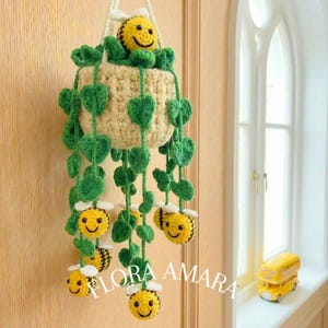 Mini Crochet Bee Nursery Decor | Handmade Baby Room Wall Hanging | Cute Boho Bee Basket | Baby Shower Gift | Newborn Room Decoration