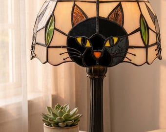 Stained Glass Cat Table Lamp, Tiffany Style Bedside Light, Vintage Whimsical Decor, Black Cat Design, Cozy Bedroom Night Lamp for Cat Lovers