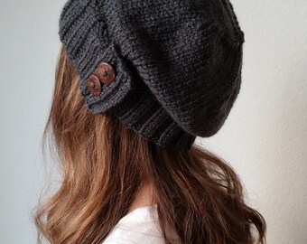 Bonnet ample en tricot avec bouton(s) - CHARCOAL GREY (plus de couleurs disponibles - sur commande)