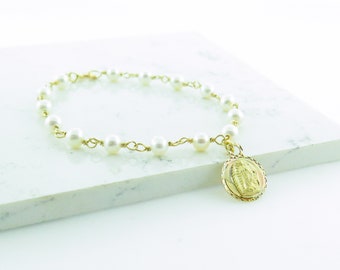 Pulsera Virgen Guadalupe de 14 quilates / Pulsera para bebé con cuentas de perla / Regalo para recién nacido en oro macizo