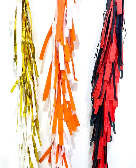 Balloon Tassel, Balloon Fringe, Graduation party, Collegiate Party, Balloon decor, Balloon Tail, Birthday Party decor, Gaint balloon tassel Il_570xn