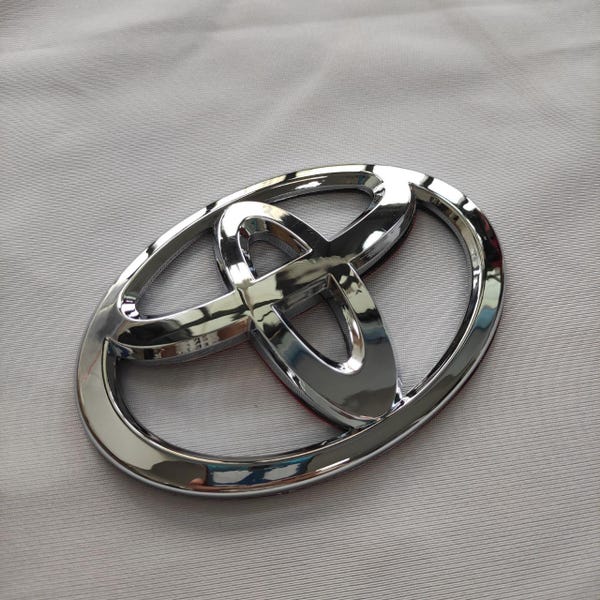 Front Grille Emblem Chrome Badge w/Adhesive for 2014-2016 Toyota Corolla