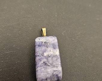 Lavender Swirl Irregular Pendant