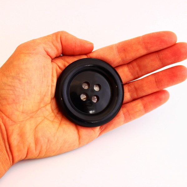 Boutons NOIR géants, boutons en plastique géants 5 cm, boutons extra larges, énorme bouton noir, boutons géants du Royaume-Uni, boutique de boutons du Royaume-Uni, boutons de manteau