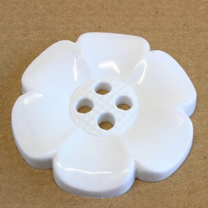 large buttons, white flower buttons, extra large buttons, giant buttons, huge oversized buttons, sewing supplies, UK haberdashery