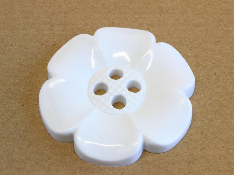 large buttons, white flower buttons, extra large buttons, giant buttons, huge oversized buttons, sewing supplies, UK haberdashery