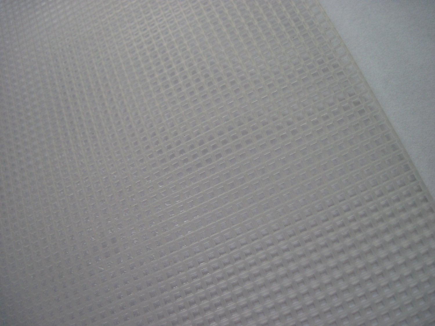 11 Count Plastic Canvas Grid, Ideal Plastic Mesh for Embroidery Projects  and Cross Stitch, Bag Making Supplies -  Norway